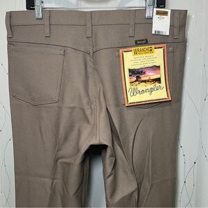 New Wrangler Wrancher Boot Jeans 36x32 Color Birch (brown)